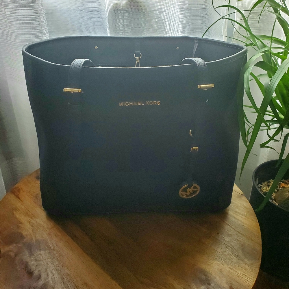 Michael Kors tote purse bag MK